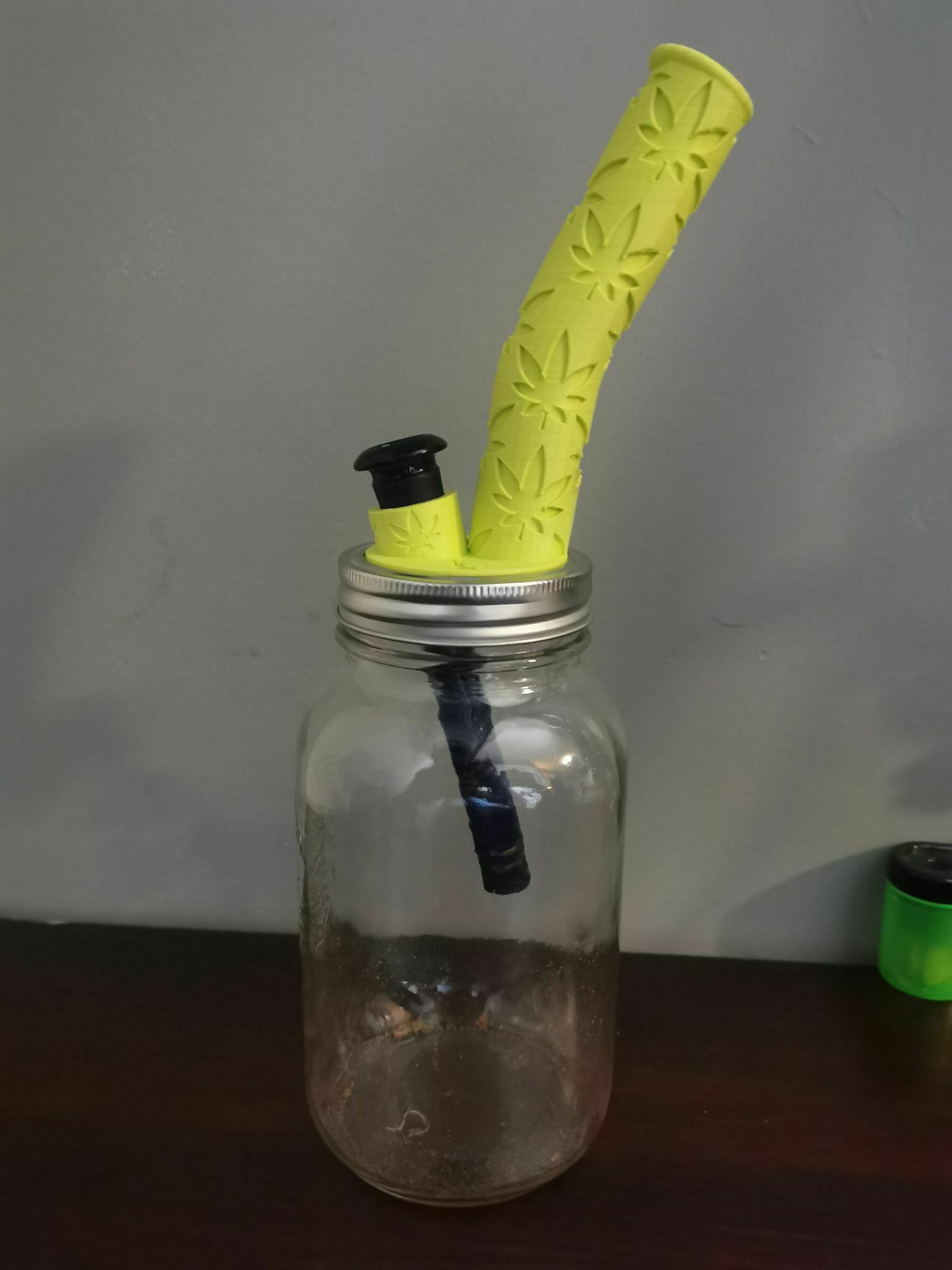 STL file Cave Mary Mason Jar Bong・3D printable model to download・Cults
